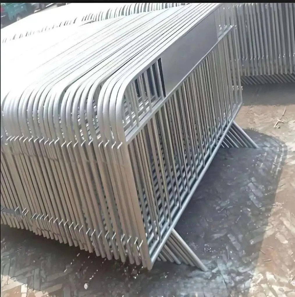 crowd barrier