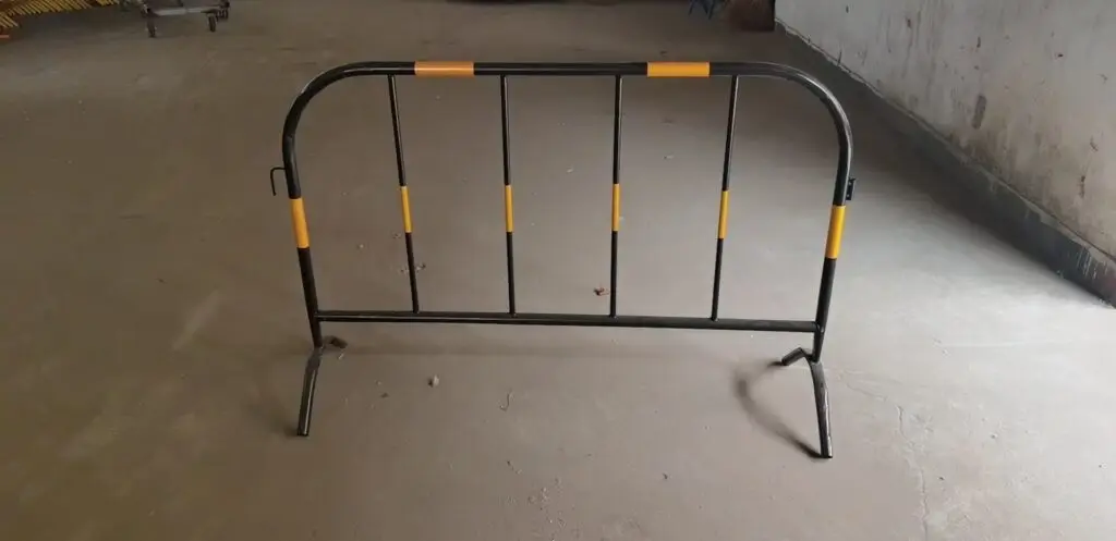 crowd barrier