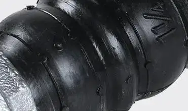 Threaded union rubber expansion joint