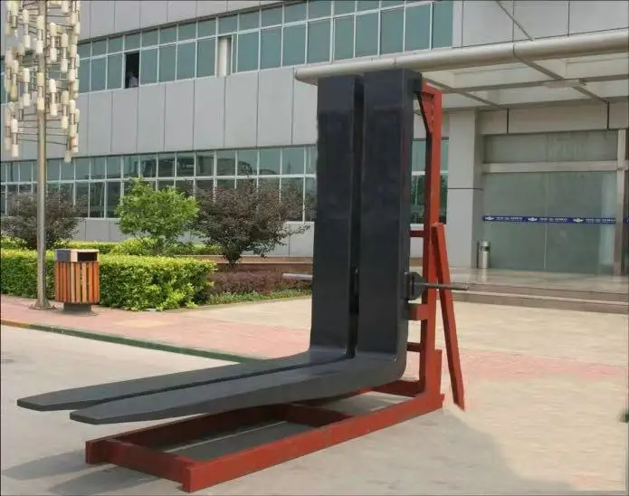 Cascade_forklift_fork_picture